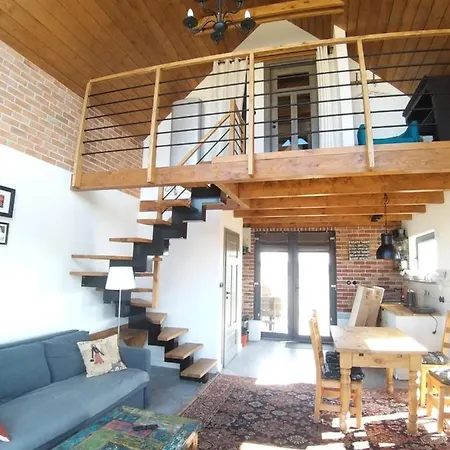 Wiatr W Kominie Dostep Do Jeziora Ublik 度假居 *